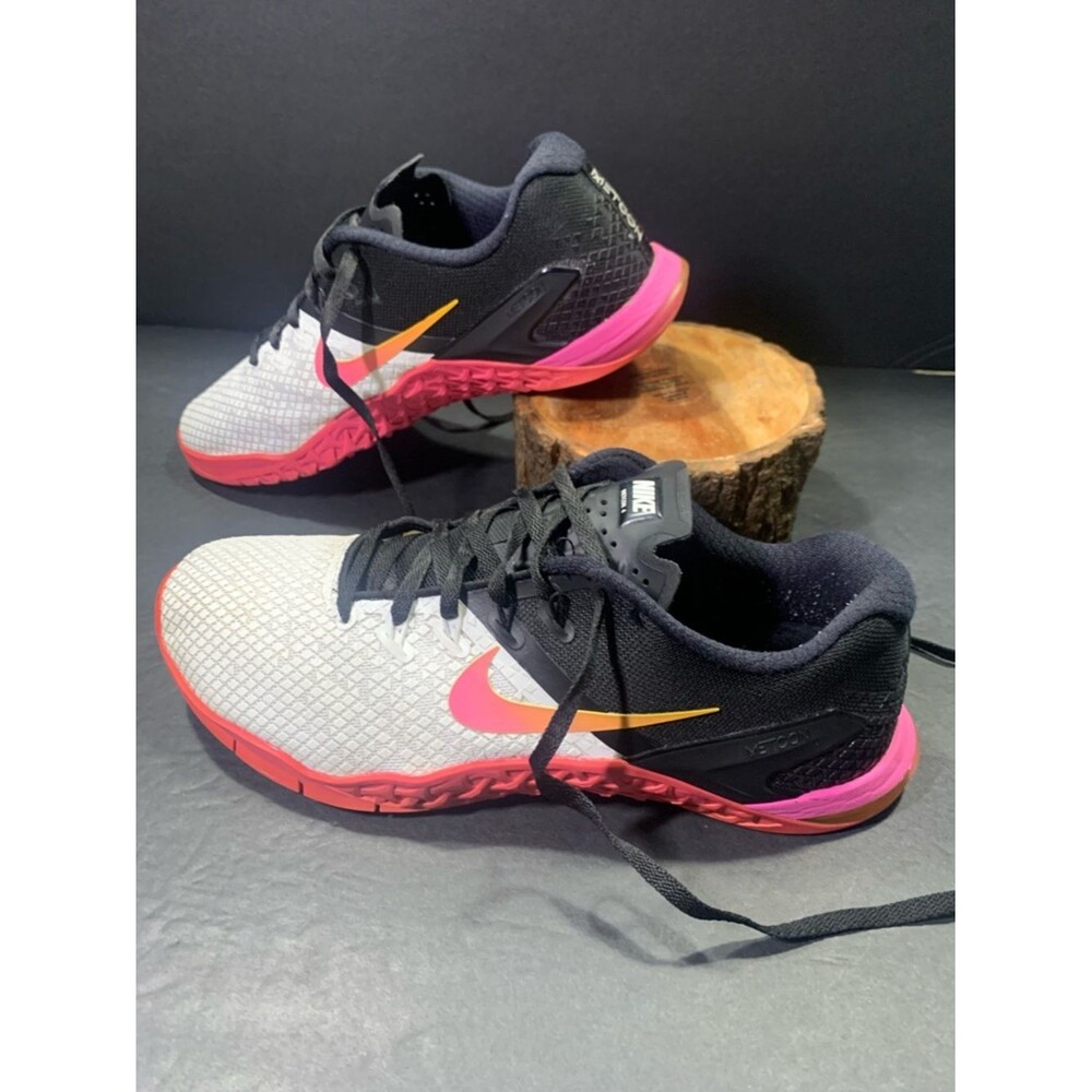 Nike Womens Metcon 4 White Black Pink Training Sneakers Shoe Size 9